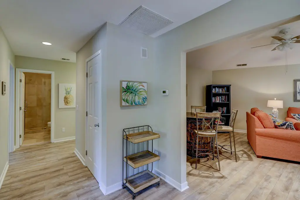 Cozy dog-friendly home with free WiFi & private pool for a relaxing stay