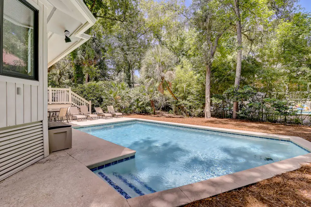 Cozy dog-friendly home with free WiFi & private pool for a relaxing stay