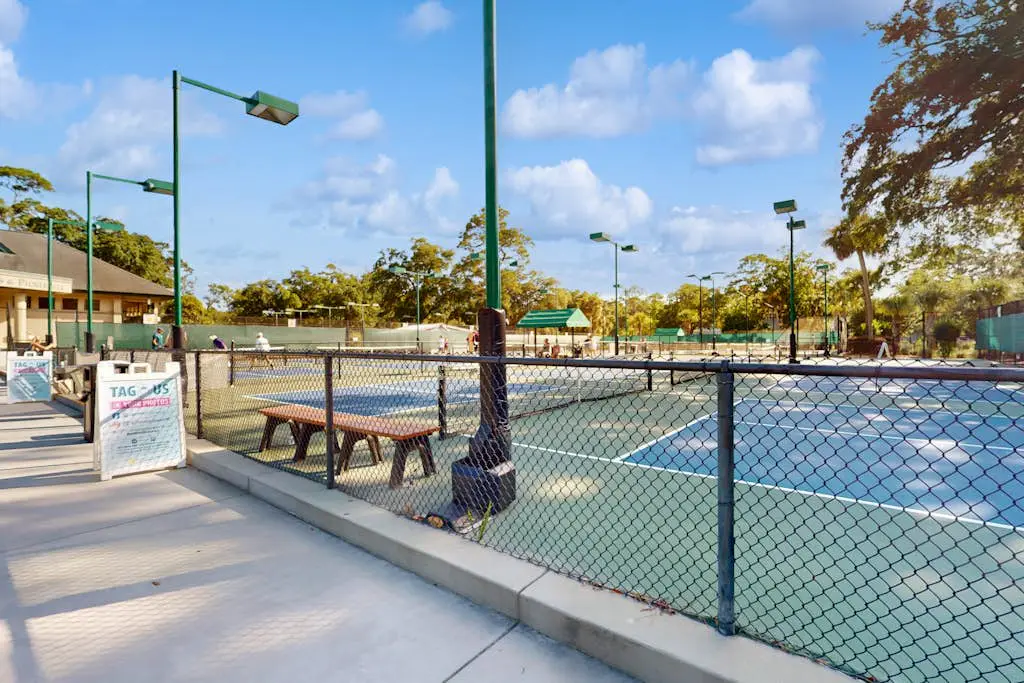 Gated community home w/lagoon & pools - Near Beaches & Dog Friendly