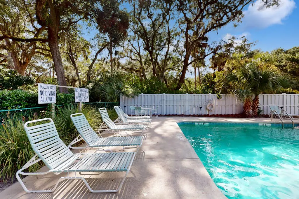 Gated community home w/lagoon & pools - Near Beaches & Dog Friendly