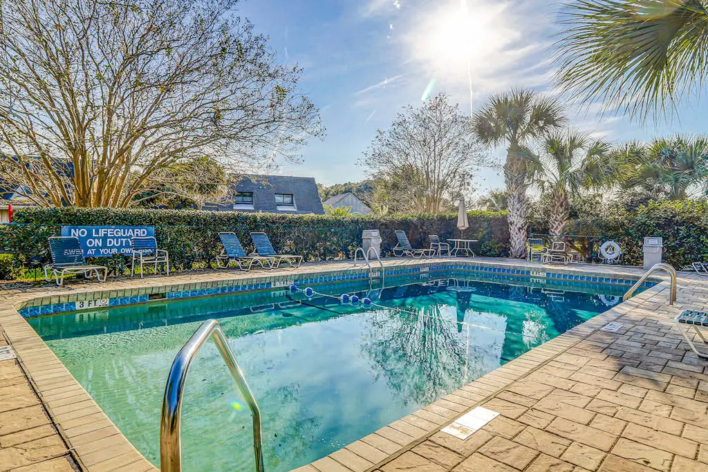 Gated community home w/lagoon & pools - Near Beaches & Dog Friendly