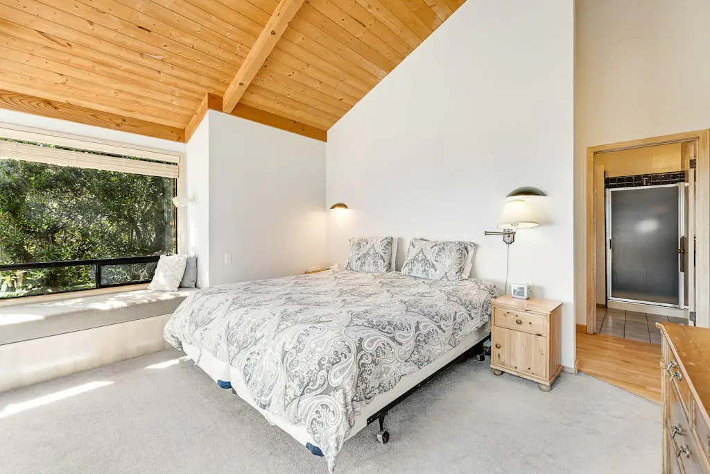 Urban Escape Compound - Seaside compound with two private hot tubs & ocean views