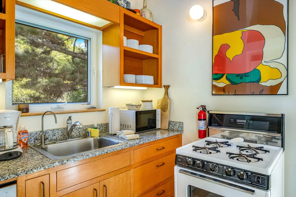 Madrone Cottage - Sea Ranch cottage with private hot tub in the redwoods, dogs welcome
