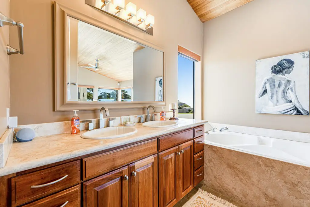 Da Yaya House - Sunsets over the ocean, waves, whales, serenity, luxury on the bluff