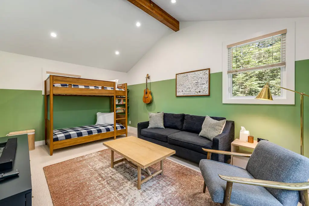 Stargaze - Newly built Gualala home with private hot tub among the redwoods