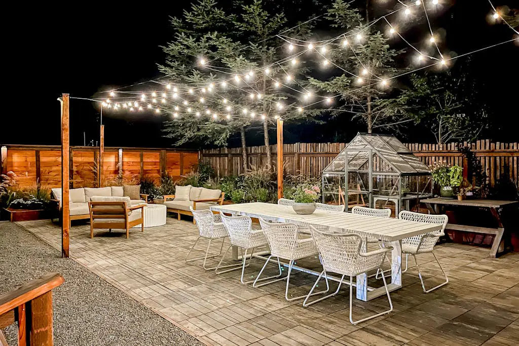 Stargaze - Newly built Gualala home with private hot tub among the redwoods