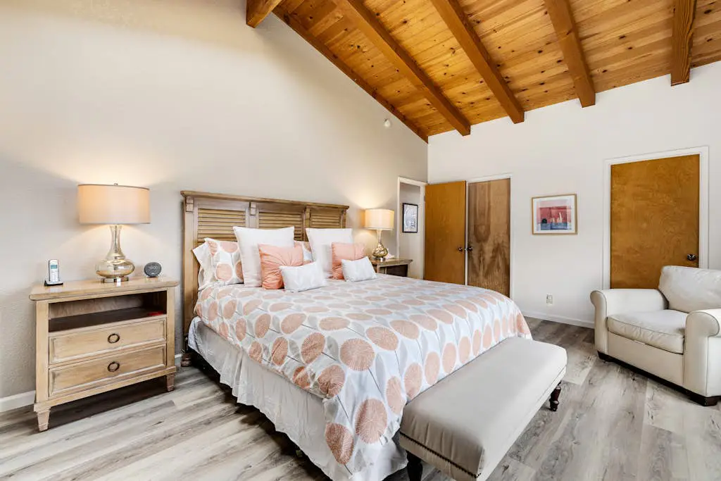 Ocean Sunset - Ocean-view home with private hot tub & grill, dogs welcome