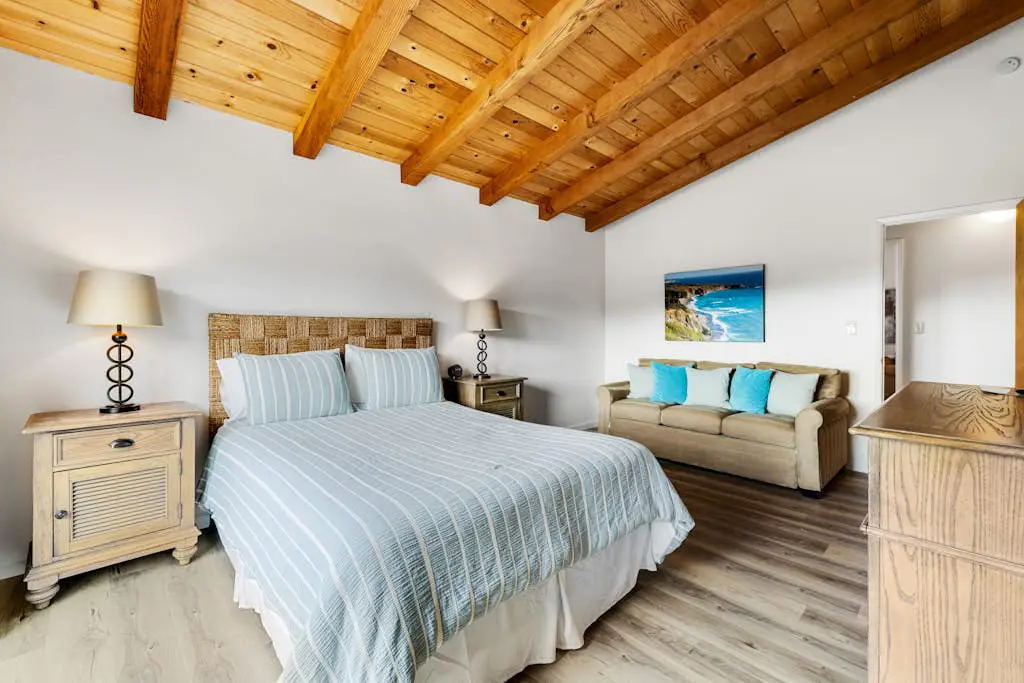 Ocean Sunset - Ocean-view home with private hot tub & grill, dogs welcome