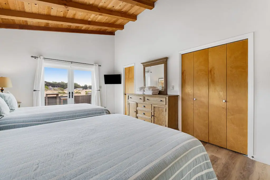 Ocean Sunset - Ocean-view home with private hot tub & grill, dogs welcome