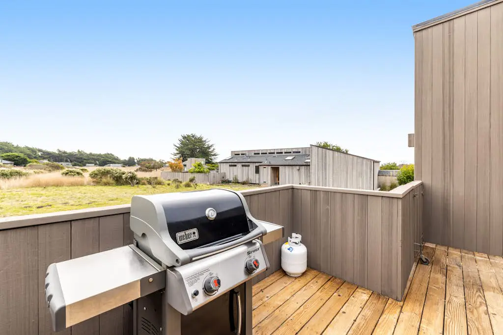 Ocean Sunset - Ocean-view home with private hot tub & grill, dogs welcome