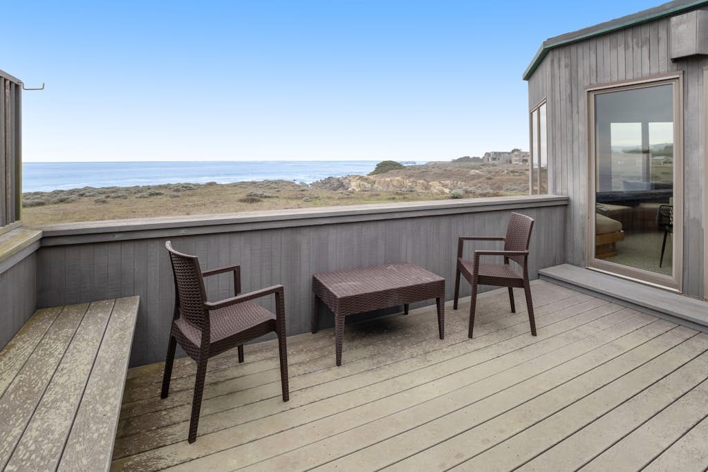White Waters - Oceanfront seaside home with balcony & sweeping ocean views