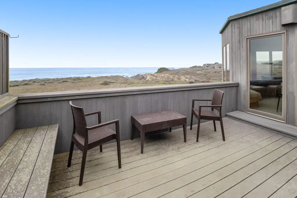 White Waters - Oceanfront seaside home with balcony & sweeping ocean views