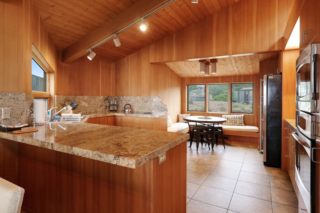 White Waters - Oceanfront seaside home with balcony & sweeping ocean views