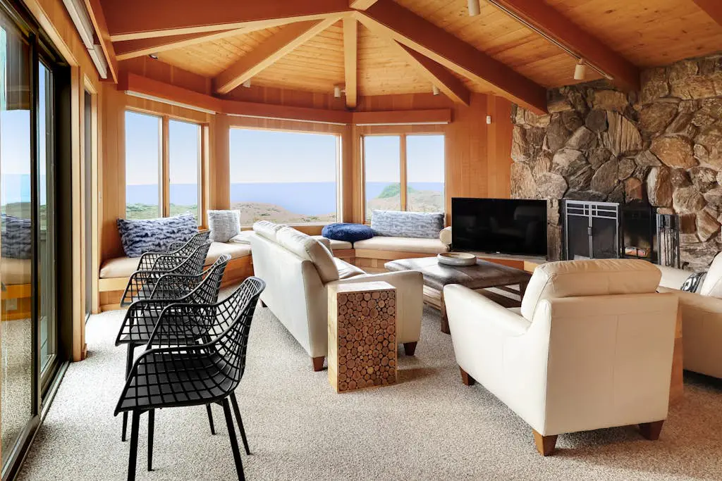 White Waters - Oceanfront seaside home with balcony & sweeping ocean views