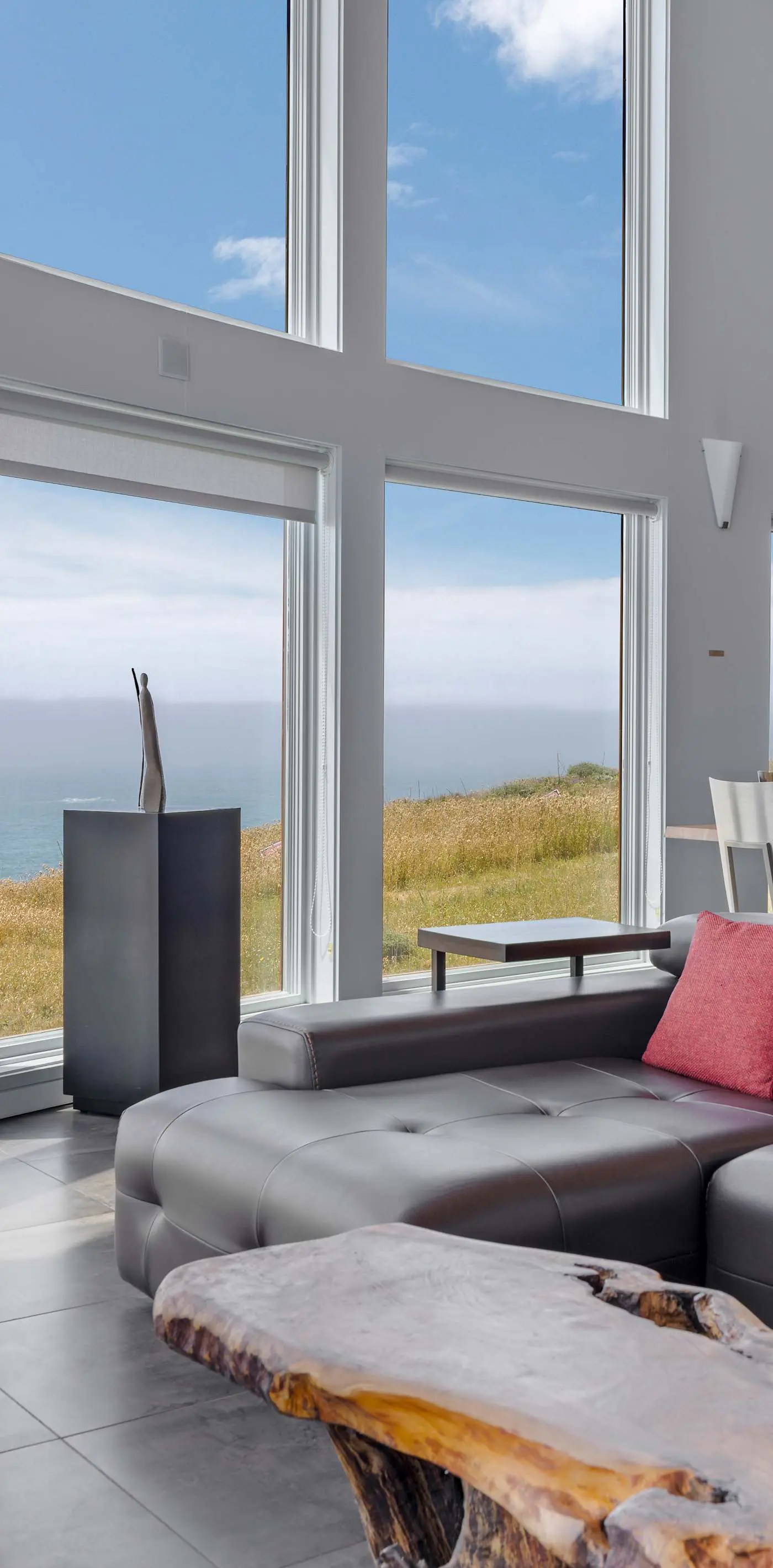 Pacific Bliss Haven - Luxury oceanfront home with 270-degree views, hot tub & 2 fireplaces