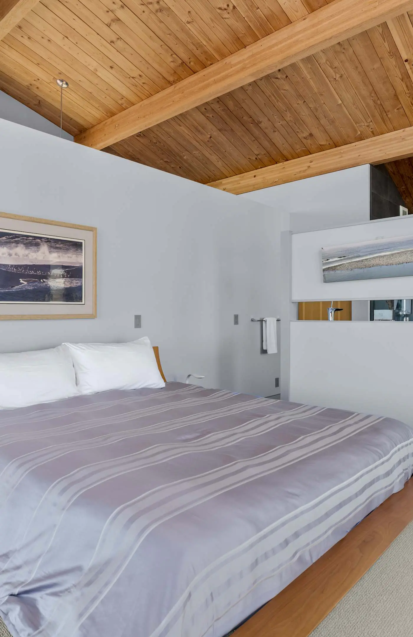 Pacific Bliss Haven - Luxury oceanfront home with 270-degree views, hot tub & 2 fireplaces