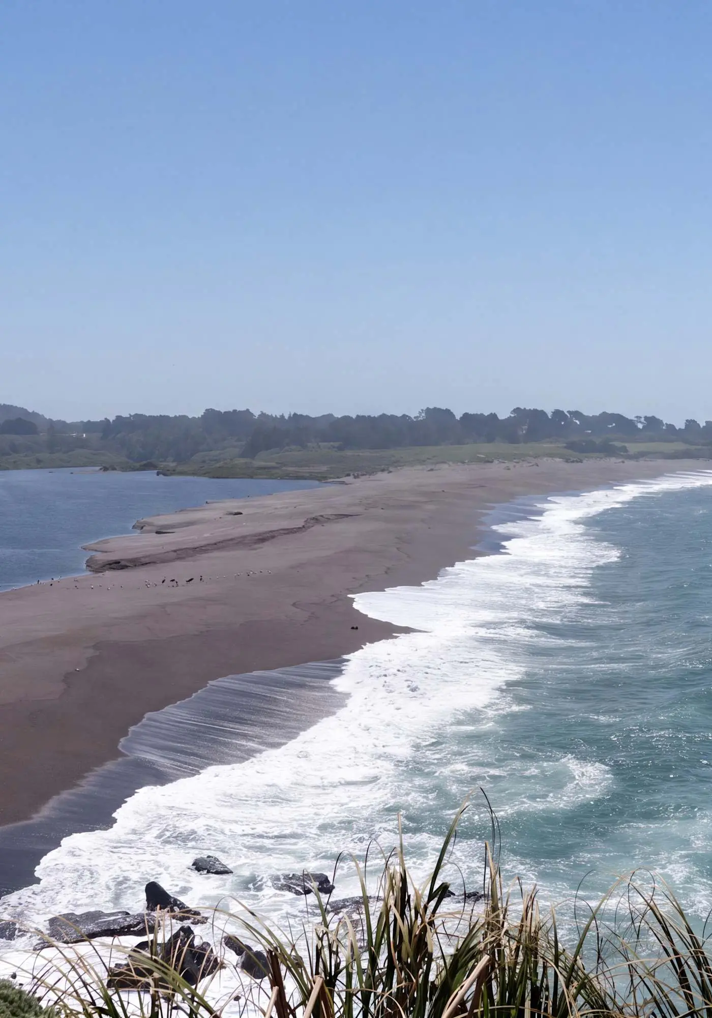 Pacific Bliss Haven - Luxury oceanfront home with 270-degree views, hot tub & 2 fireplaces