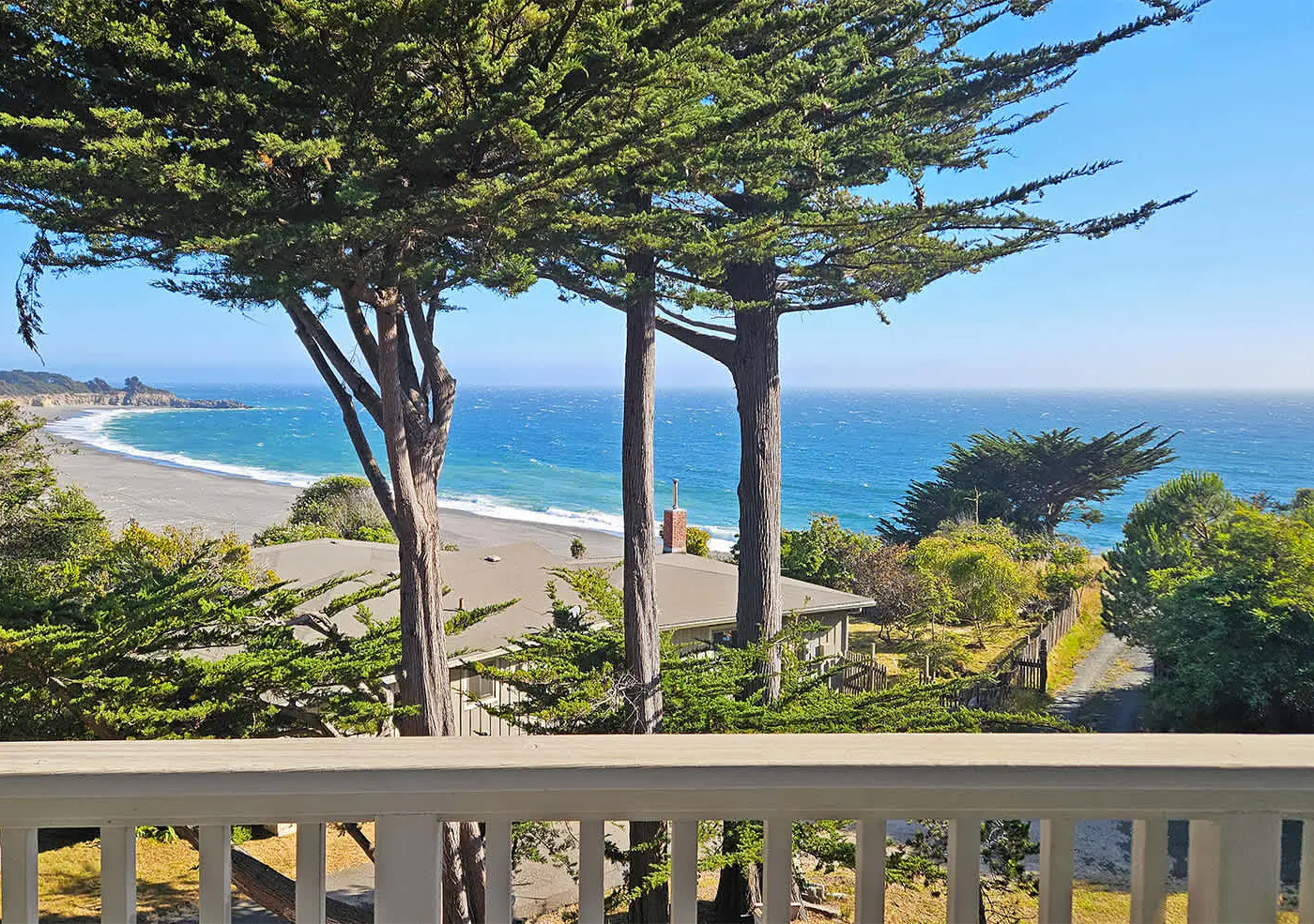 Eagle's Landing - Main House - Updated home with ocean views, private hot tub, fire table, outdoor kitchen