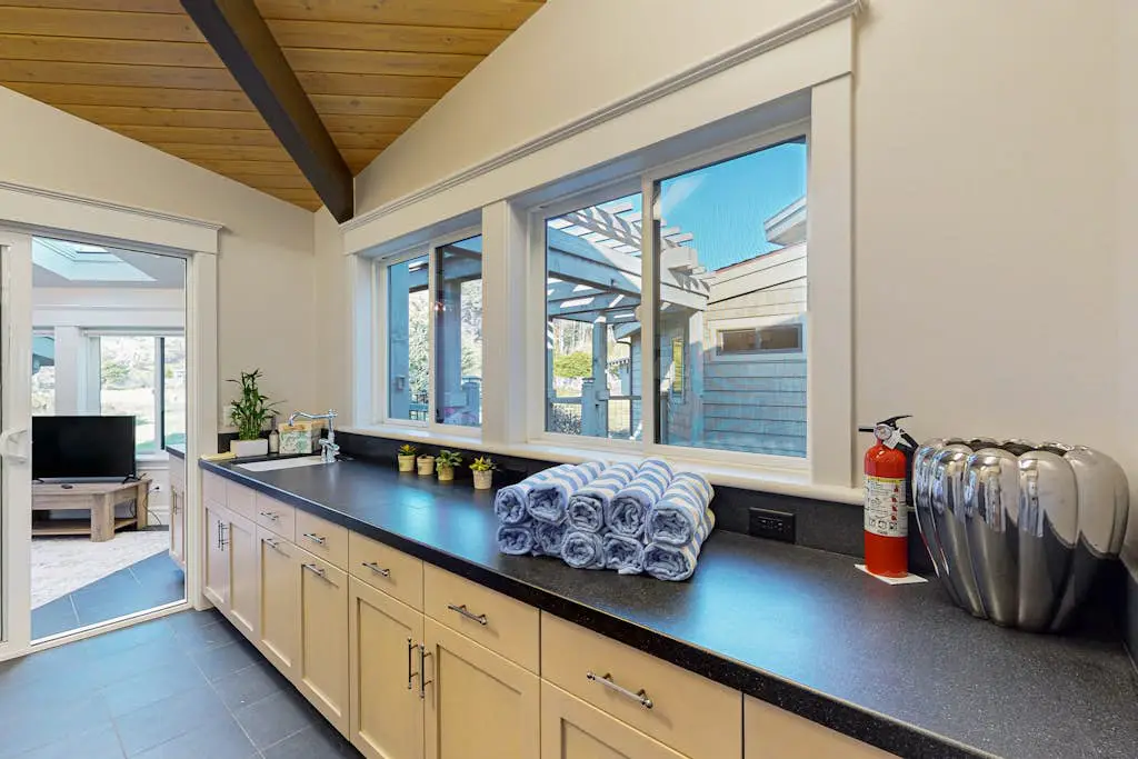 Oceanfront Dream Hideaway and Retreat