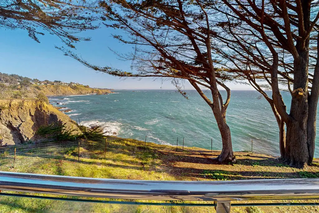 Oceanfront Dream Hideaway and Retreat