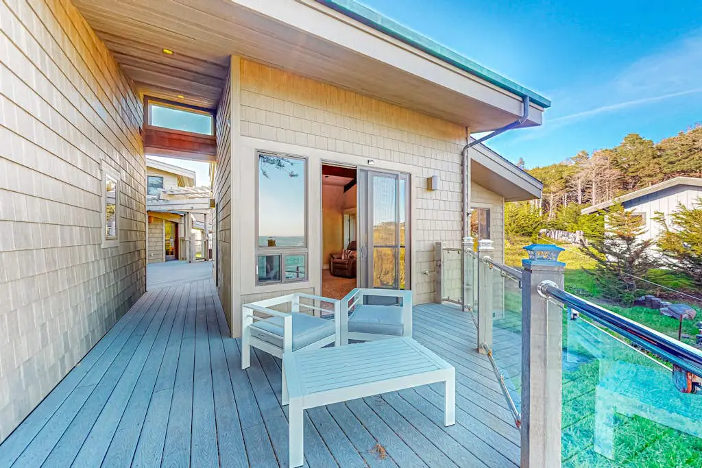 Oceanfront Dream Hideaway and Retreat