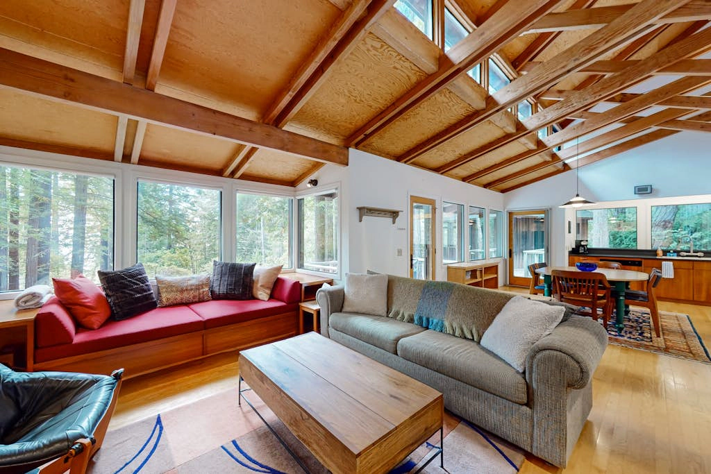 Windsong Redwood Retreat