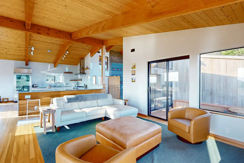 Coffee by the Sea - Ocean-view meadow home with private hot tub, dogs welcome