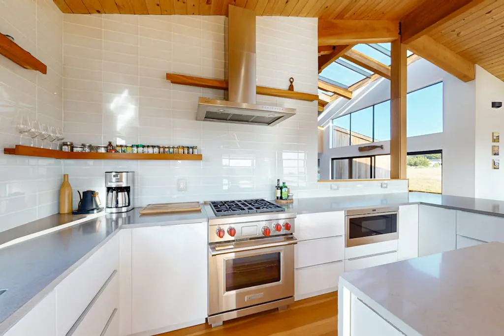 Coffee by the Sea - Ocean-view meadow home with private hot tub, dogs welcome