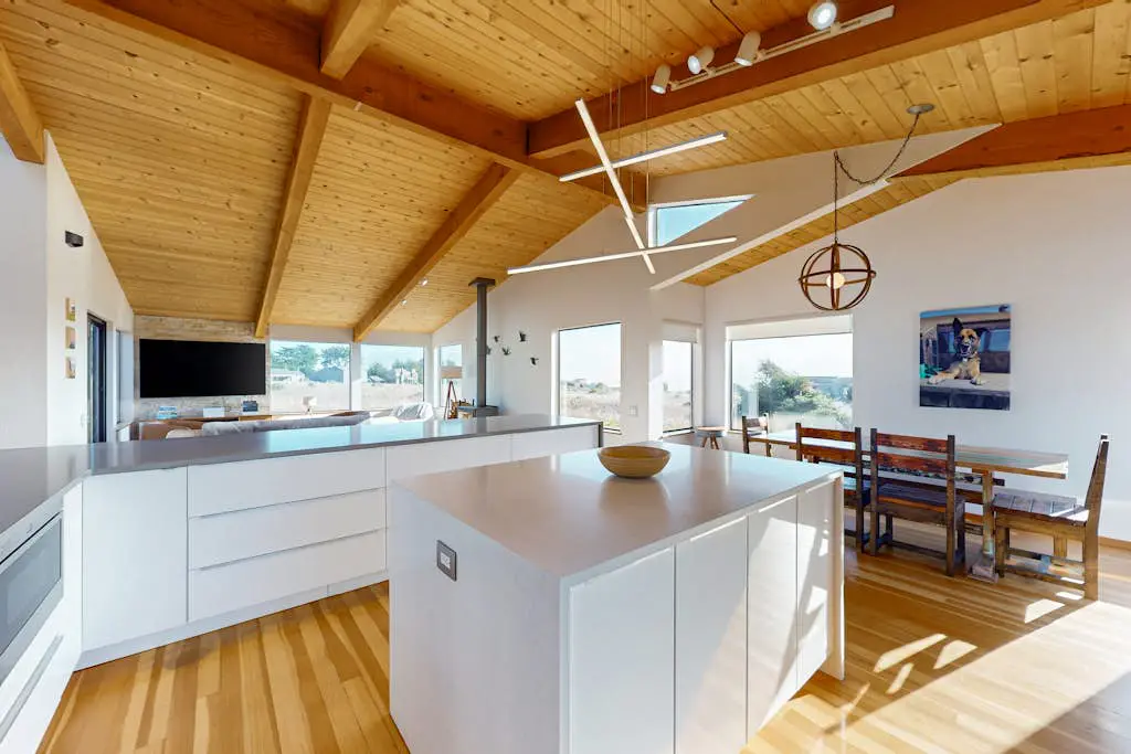 Coffee by the Sea - Ocean-view meadow home with private hot tub, dogs welcome