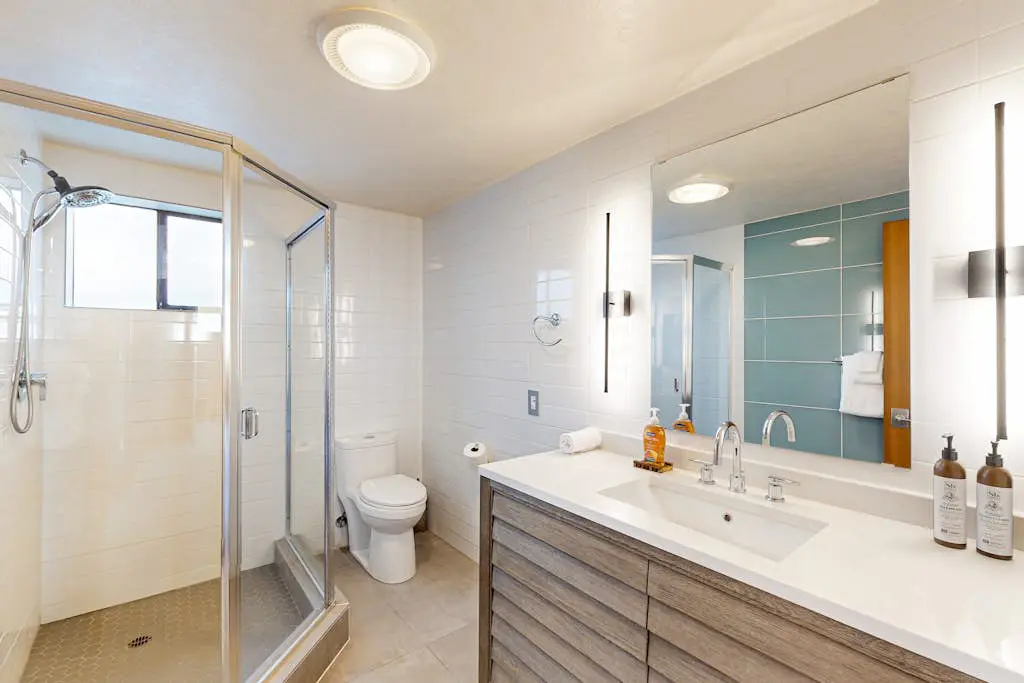Coffee by the Sea - Ocean-view meadow home with private hot tub, dogs welcome