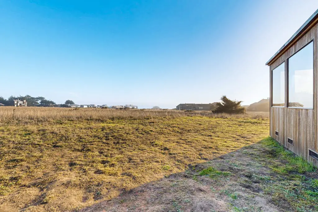Coffee by the Sea - Ocean-view meadow home with private hot tub, dogs welcome