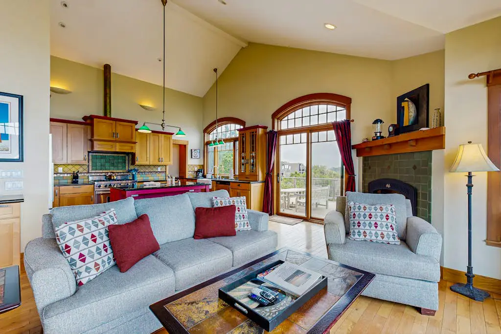 Seascape Gualala - Gualala home with ocean views, Viking kitchen & gas fireplaces