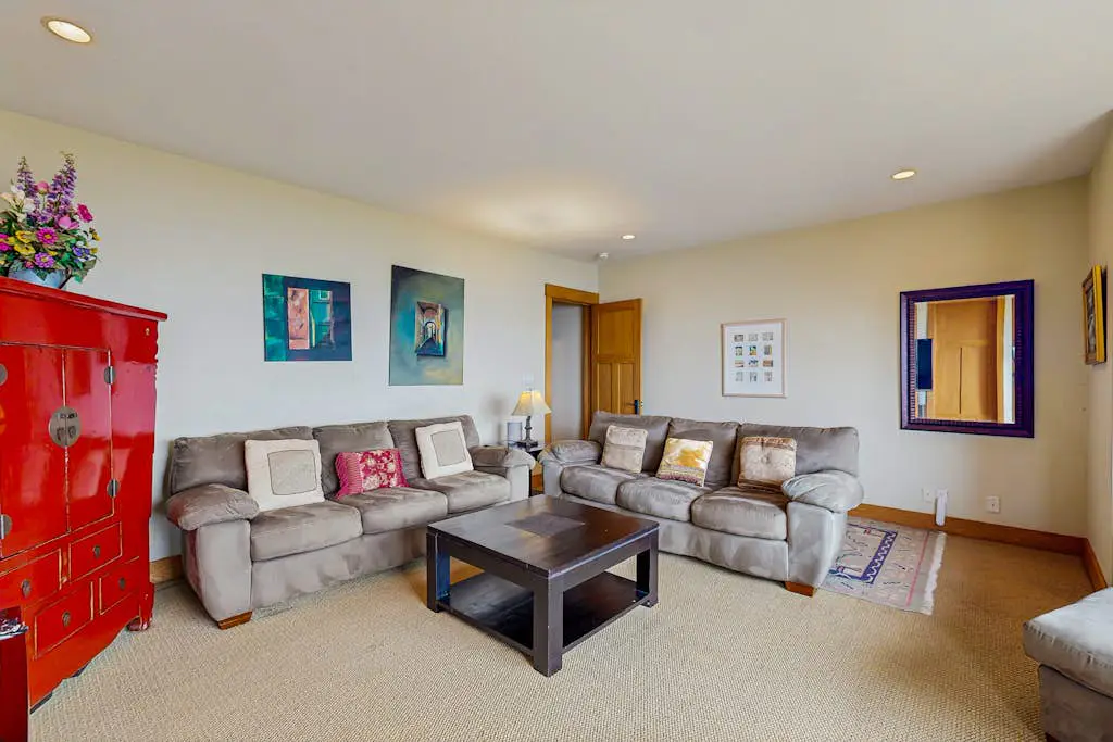 Seascape Gualala - Gualala home with ocean views, Viking kitchen & gas fireplaces