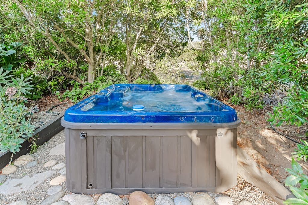 Sea Ranch cottage with private hot tub, shared pool, & sauna - near Bluff Trail