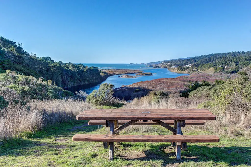 Ocean-view meadow studio near Shell Beach