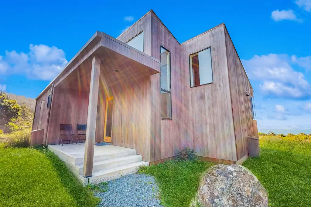 Ocean-view meadow studio near Shell Beach