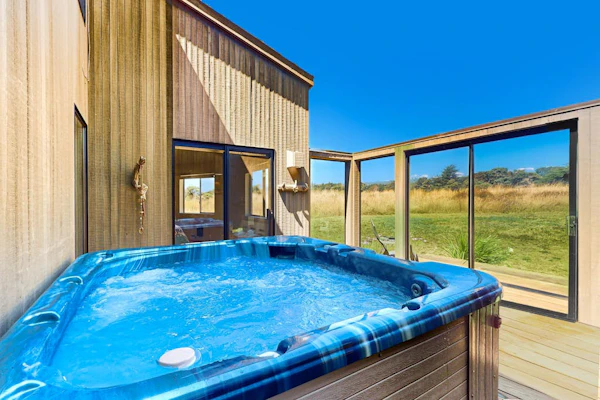 Modern, Ocean View Home on the Golf Course w/ Private Hot Tub & 2 Fireplaces