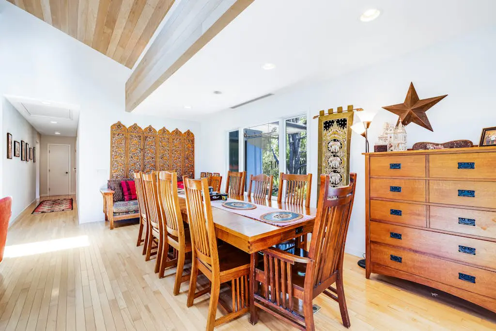 Voyagers Paradise - Ocean View Home with Private Hot Tub, Deck & Fireplace - Walk to Cooks Beach
