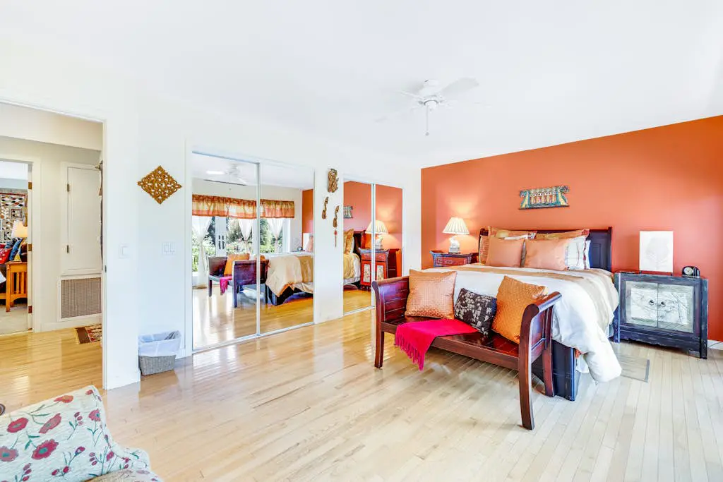 Voyagers Paradise - Ocean View Home with Private Hot Tub, Deck & Fireplace - Walk to Cooks Beach