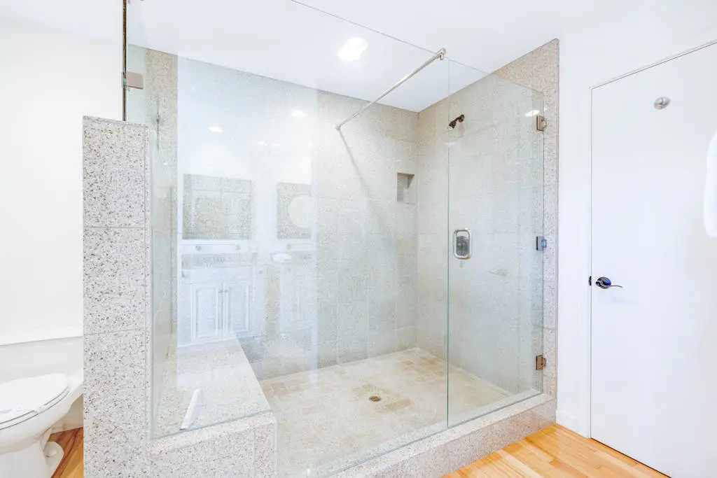 Voyagers Paradise - Ocean View Home with Private Hot Tub, Deck & Fireplace - Walk to Cooks Beach