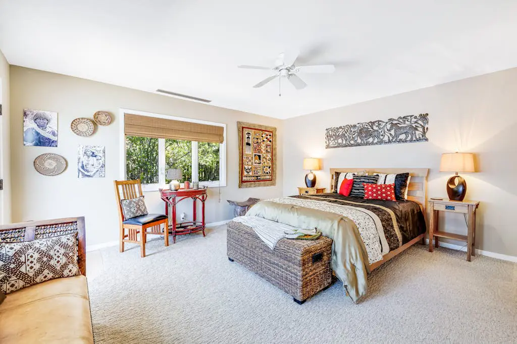 Voyagers Paradise - Ocean View Home with Private Hot Tub, Deck & Fireplace - Walk to Cooks Beach