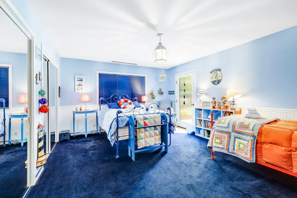Voyagers Paradise - Ocean View Home with Private Hot Tub, Deck & Fireplace - Walk to Cooks Beach
