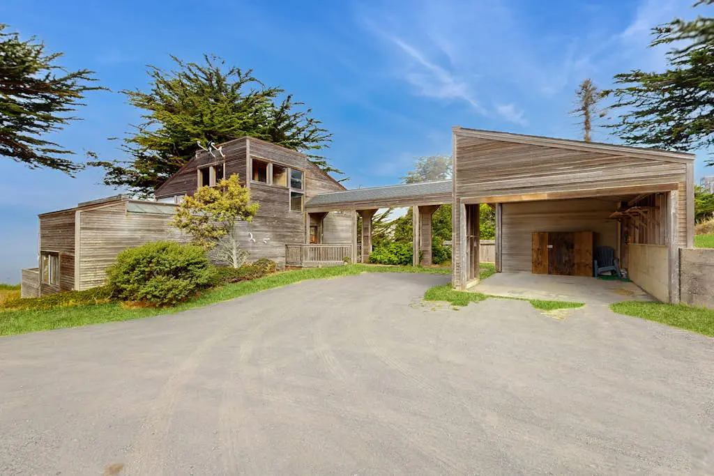 Stoney House