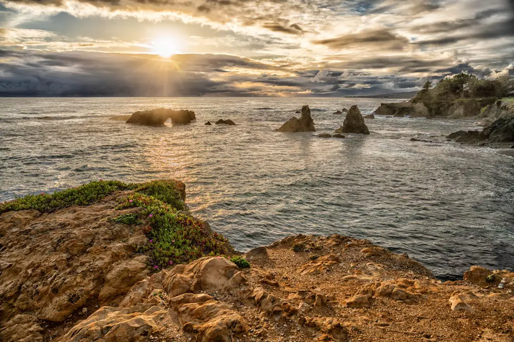 Sea Forever - Ocean-view Sea Ranch home with hot tub near Walk On Beach