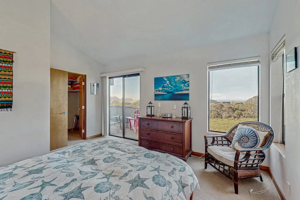 Sea Forever - Ocean-view Sea Ranch home with hot tub near Walk On Beach