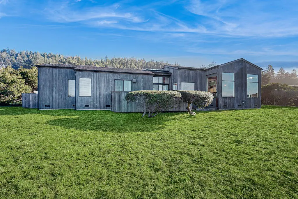 Sea Forever - Ocean-view Sea Ranch home with hot tub near Walk On Beach