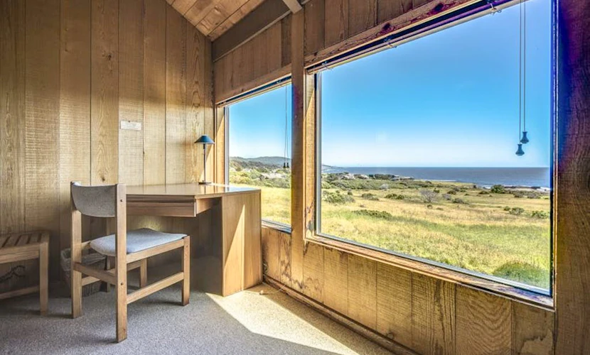 Lovely home close to beach - ocean views, pools & golf, level 2 electric charger