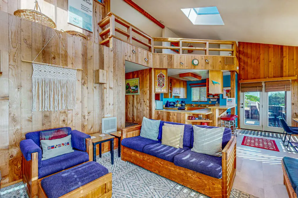 Clemons' Cottage - Ocean-view meadow home with deck & grill near Black Point, dogs welcome