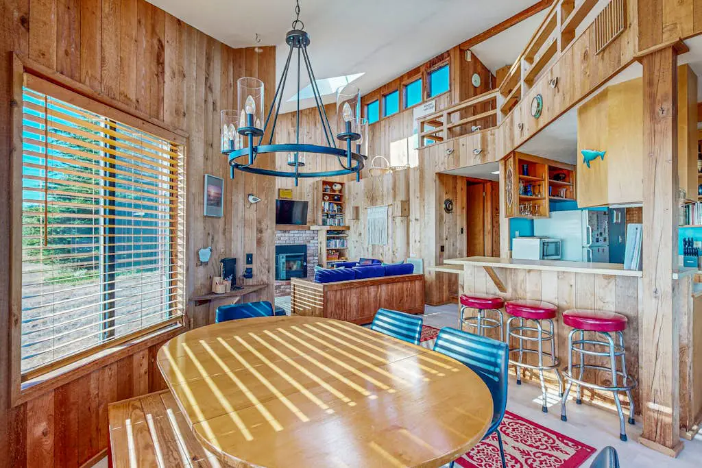Clemons' Cottage - Ocean-view meadow home with deck & grill near Black Point, dogs welcome