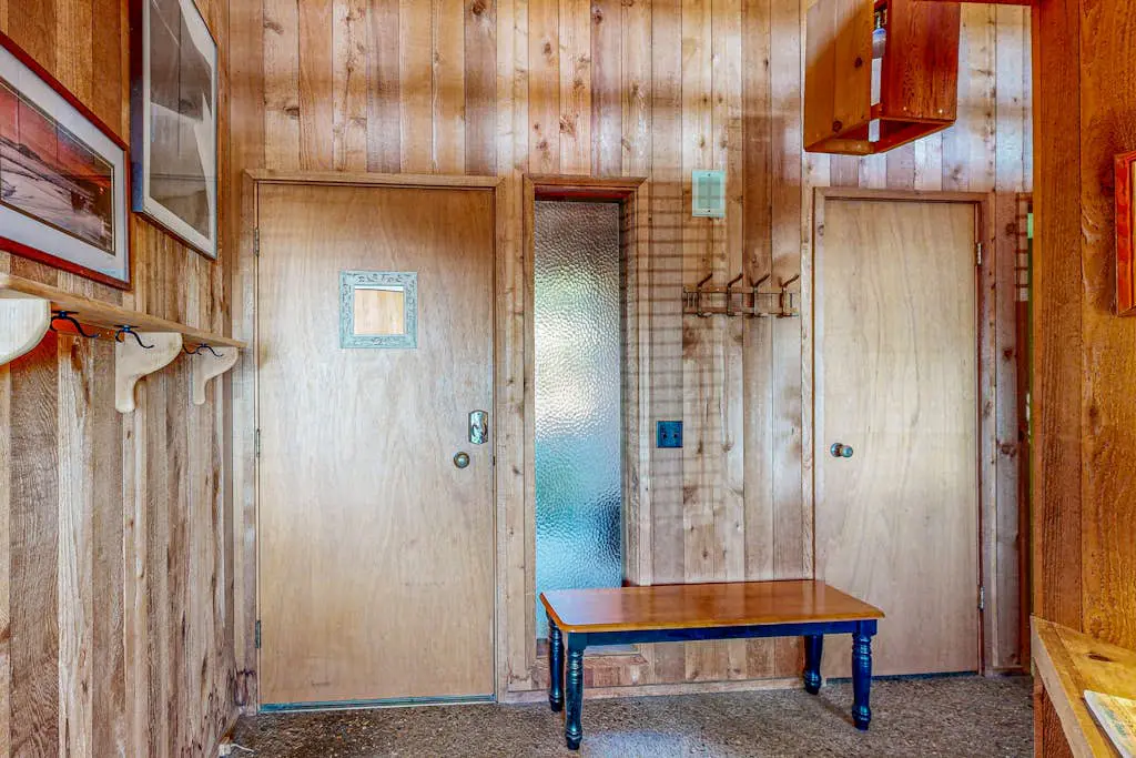 Clemons' Cottage - Ocean-view meadow home with deck & grill near Black Point, dogs welcome